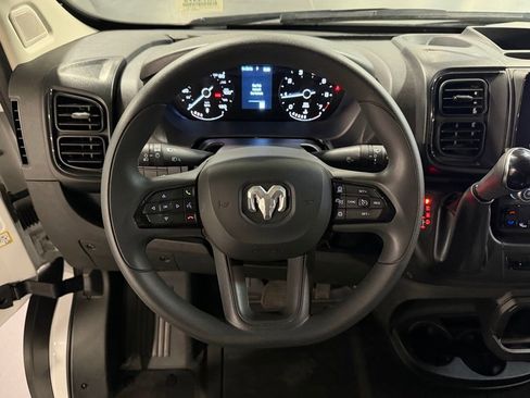 Used 2026 RAM ProMaster 2500 w/ Convenience Group FWD image 14