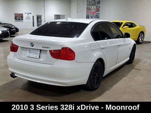 Used 2010 BMW 328i xDrive Sedan image 9