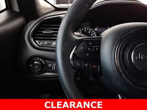 Used 2022 Jeep Renegade Altitude w/ Convenience Group image 21