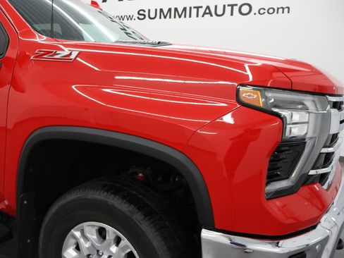 Used 2024 Chevrolet Silverado 2500 LTZ w/ LTZ Plus Package AWD/4WD image 30