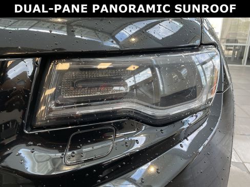 Used 2019 Jeep Grand Cherokee SRT AWD/4WD image 5