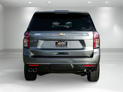 Used 2023 Chevrolet Suburban Premier image 7