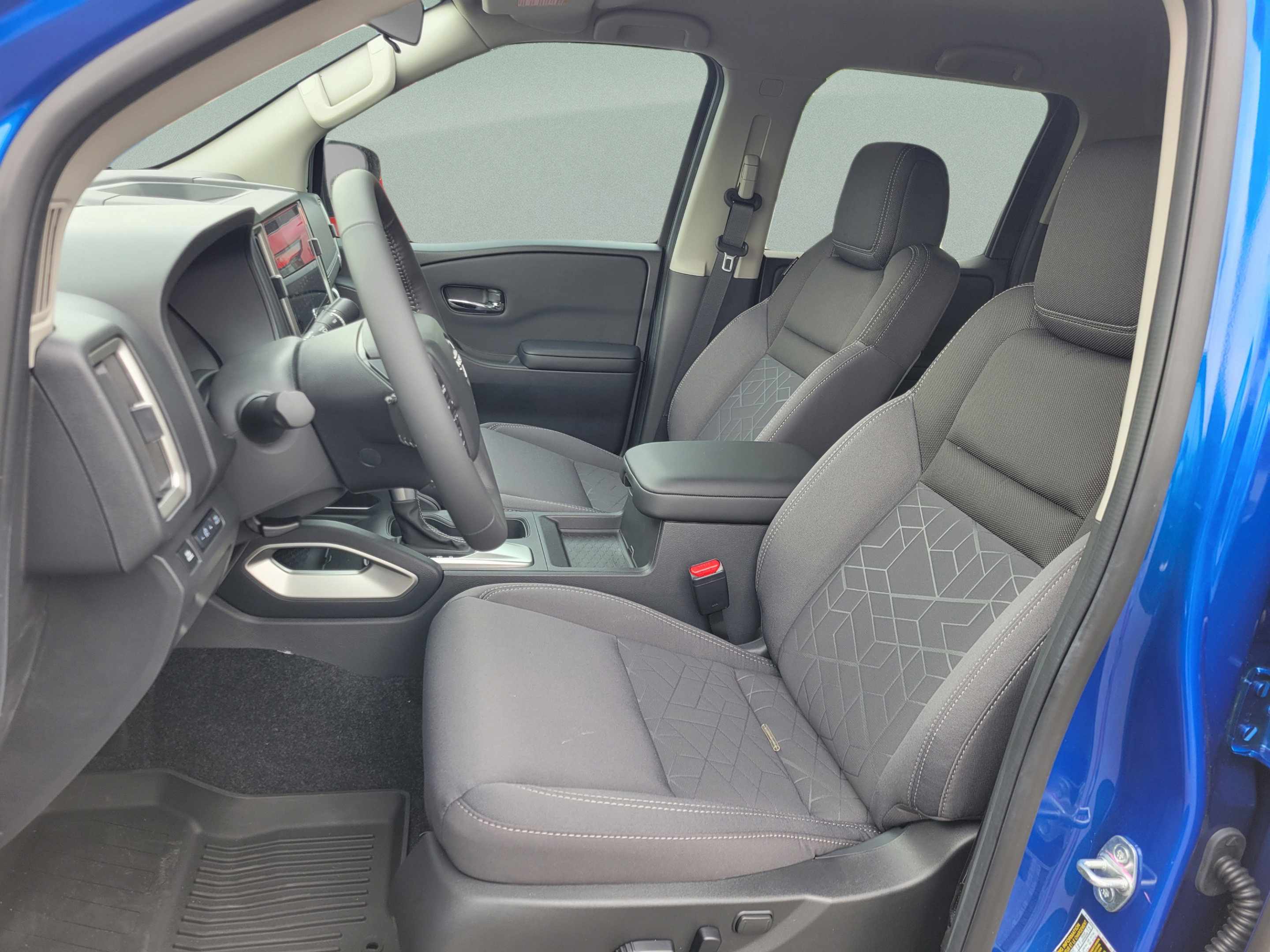 Used 2026 Nissan Frontier SV w/ SV Convenience Package RWD image 24