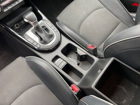 Used 2023 Kia Forte GT-Line w/ GT-Line Technology Package image 9