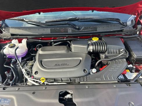 New 2026 Chrysler Pacifica Select image 30