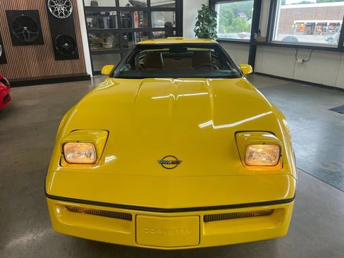 Used 1988 Chevrolet Corvette Coupe RWD image 20