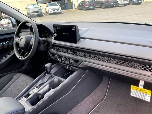 New 2026 Honda Accord LX image 10