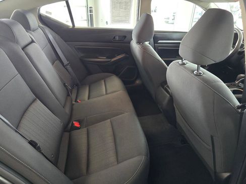 Used 2023 Nissan Altima 2.5 SV FWD image 41