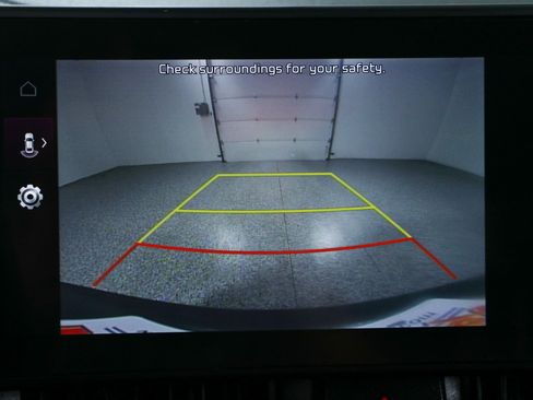 Used 2023 Kia Sportage EX image 19