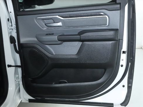 Used 2022 RAM 1500 Big Horn AWD/4WD image 32