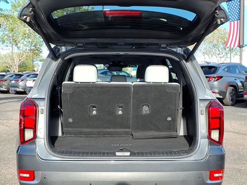 Certified 2022 Hyundai Palisade SEL w/ 8P Bench Seat Package image 10