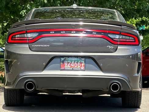 Used 2019 Dodge Charger R/T w/ Driver Confidence Group RWD image 7