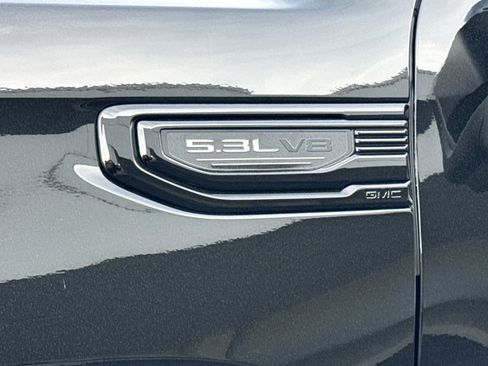 New 2026 GMC Sierra 1500 SLT image 16