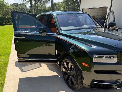Used 2023 Rolls-Royce Cullinan w/ Cullinan Package AWD/4WD image 8