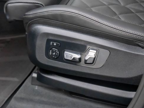 New 2026 BMW X5 M60i w/ Executive Package AWD/4WD image 15