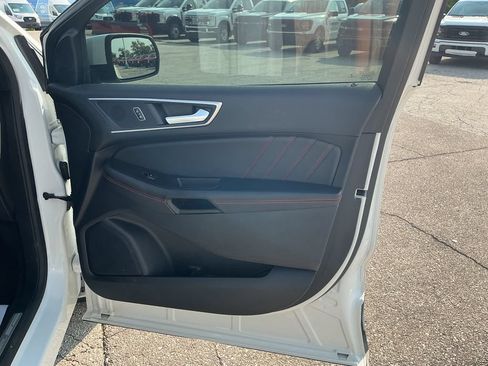 Used 2022 Ford Edge ST-Line AWD/4WD image 17