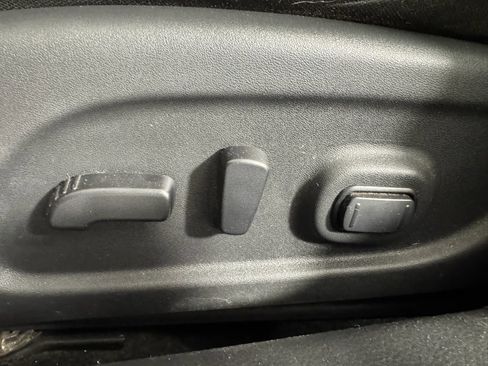 Used 2017 Nissan Altima 2.5 SR FWD image 31