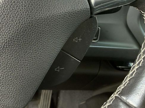 Used 2019 Chevrolet Camaro LT RWD image 23