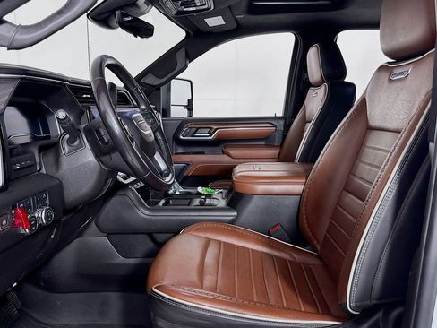 Used 2024 GMC Sierra 3500 Denali Ultimate image 12