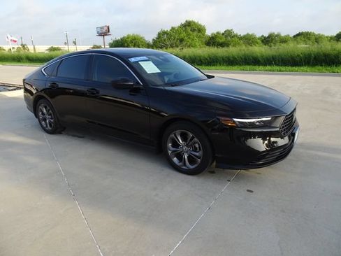 Certified 2024 Honda Accord EX image 3