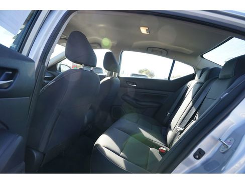 Used 2022 Nissan Altima 2.5 S image 18