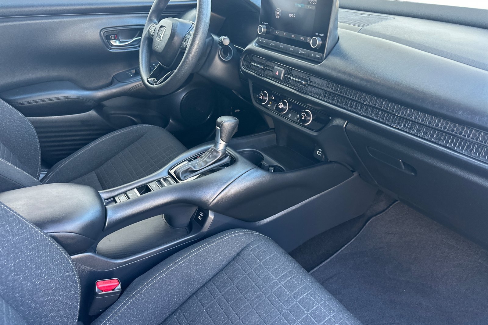 Certified 2025 Honda HR-V LX image 16