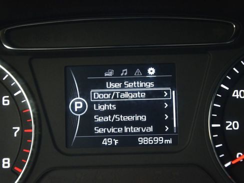 Used 2018 Kia Sorento LX image 26