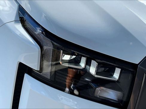 New 2026 Nissan Frontier SV w/ All-Weather Content Package image 13