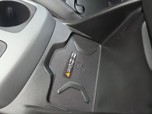 Used 2022 Chevrolet Colorado ZR2 AWD/4WD image 41