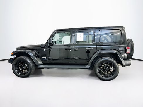 Used 2023 Jeep Wrangler Sahara image 4