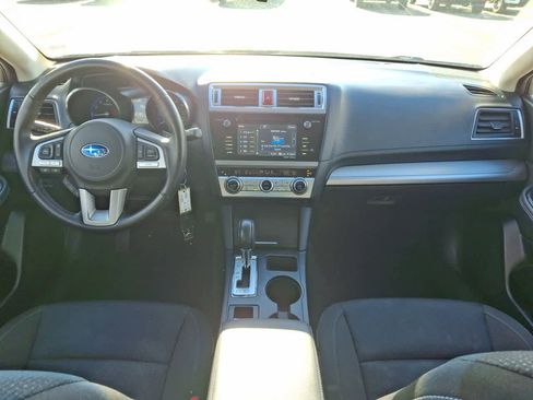 Used 2017 Subaru Legacy 2.5i Premium image 10