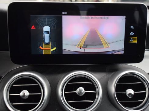 Certified 2022 Mercedes-Benz GLC 300 image 28