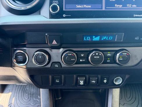 Used 2021 Toyota Tacoma TRD Off-Road AWD/4WD image 18