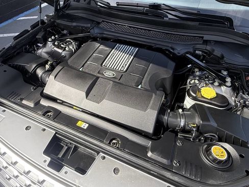 Used 2015 Land Rover Range Rover Supercharged image 24