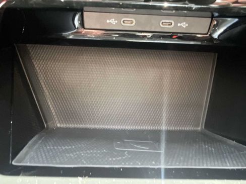 Used 2024 Volkswagen GTI SE FWD image 23