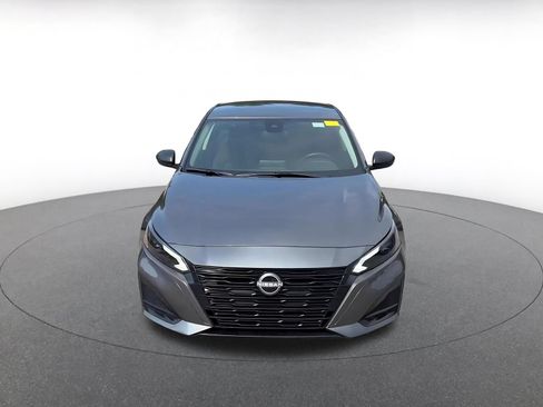 Used 2026 Nissan Altima 2.5 SV FWD image 3