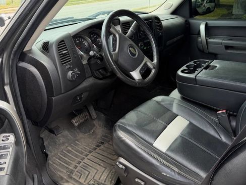Used 2013 Chevrolet Silverado 1500 LT AWD/4WD image 7