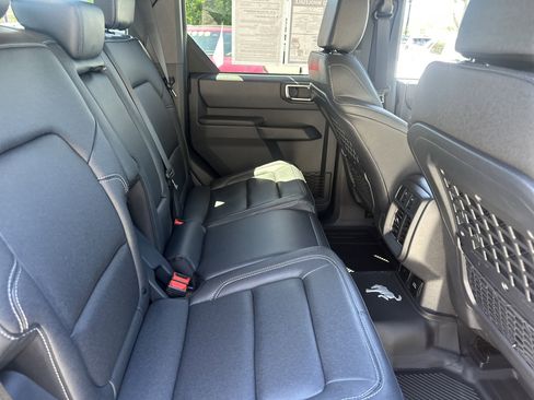Used 2025 Ford Bronco Big Bend w/ Black Diamond Package AWD/4WD image 14