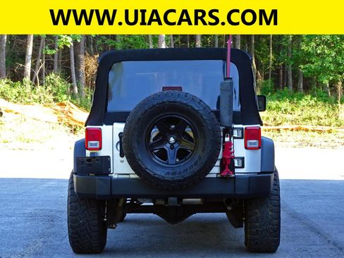 Used 2008 Jeep Wrangler Unlimited Rubicon w/ Dual Top Group image 8
