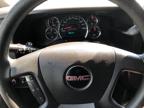 Used 2025 GMC Savana 2500 w/ Driver Convenience Package RWD image 31