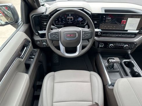 Used 2024 GMC Sierra 1500 SLT w/ SLT Premium Package AWD/4WD image 33