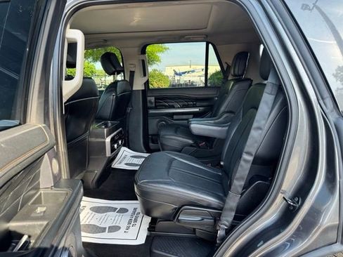 Used 2019 Ford Expedition Platinum AWD/4WD image 14