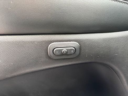 Used 2018 Jeep Grand Cherokee Limited image 22