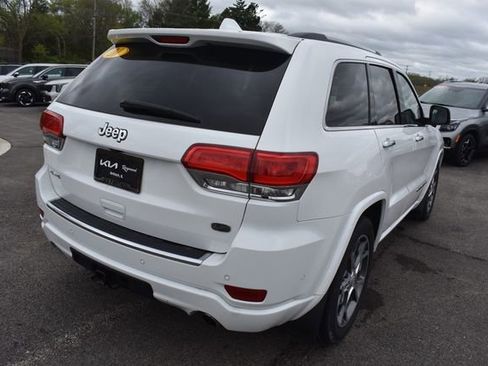 Used 2020 Jeep Grand Cherokee Overland AWD/4WD image 3