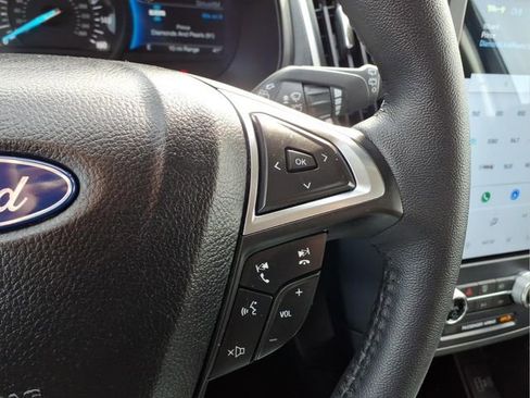 Used 2024 Ford Edge SEL w/ Convenience Package image 29