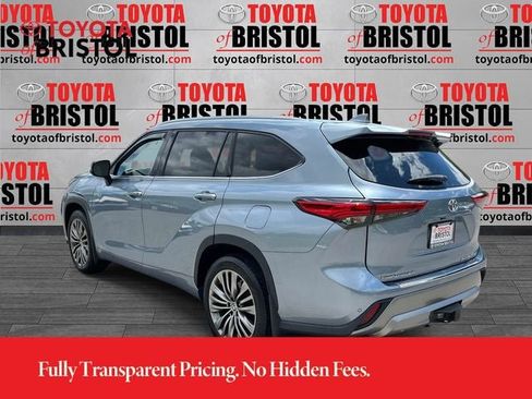 Used 2021 Toyota Highlander Platinum AWD/4WD image 6