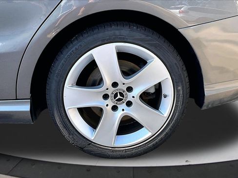 Used 2019 Mercedes-Benz CLA 250 4MATIC image 33