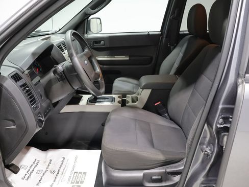 Used 2011 Ford Escape XLT w/ Class II Trailer Tow Pkg AWD/4WD image 11