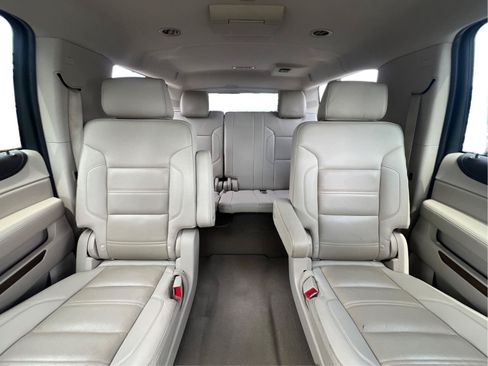 Used 2019 GMC Yukon XL Denali w/ Denali Ultimate Package AWD/4WD image 13
