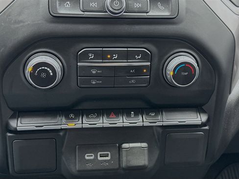 Used 2022 Chevrolet Silverado 1500 Custom image 12
